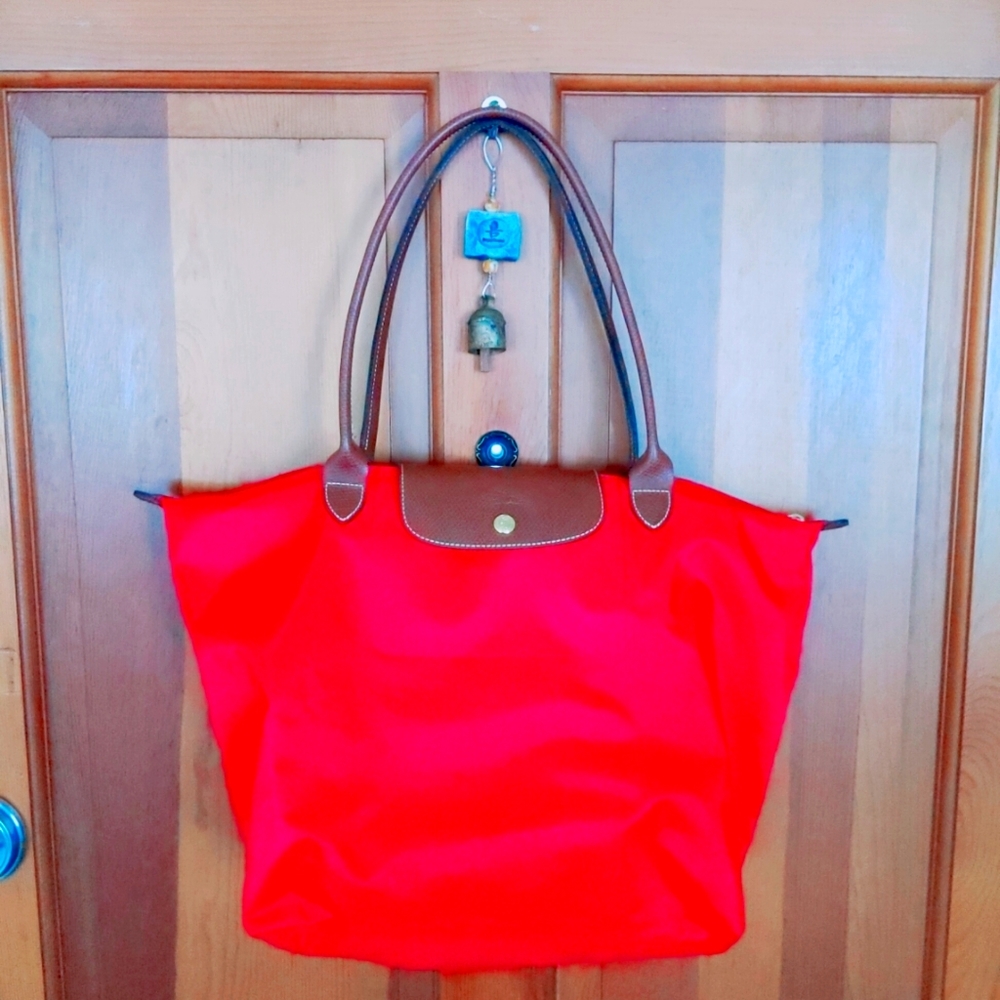 Longchamp medium size classic tote bag